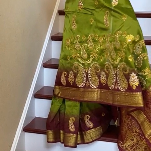 $85 Brand new Beautiful mehandi shade soft silk blended saree from odisha - Picture 3 of 4